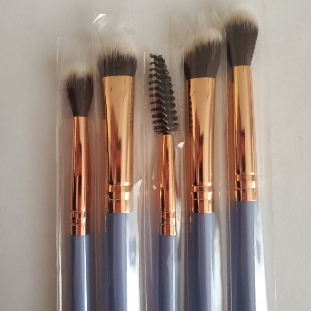 Luxie wonderlust eyeshadow brush set